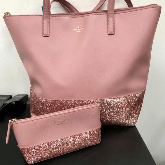 Kate Spade purse(SOLD) - Picture 1 of 1